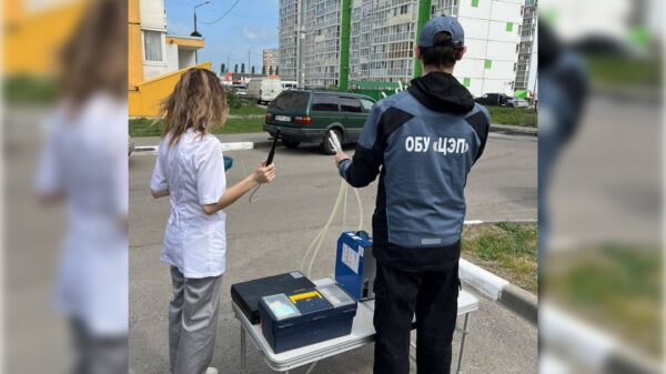 Тревожные сигналы из регионов: эвакуации «не было», но люди чувствуют запах аммиака и стоят по колено в воде