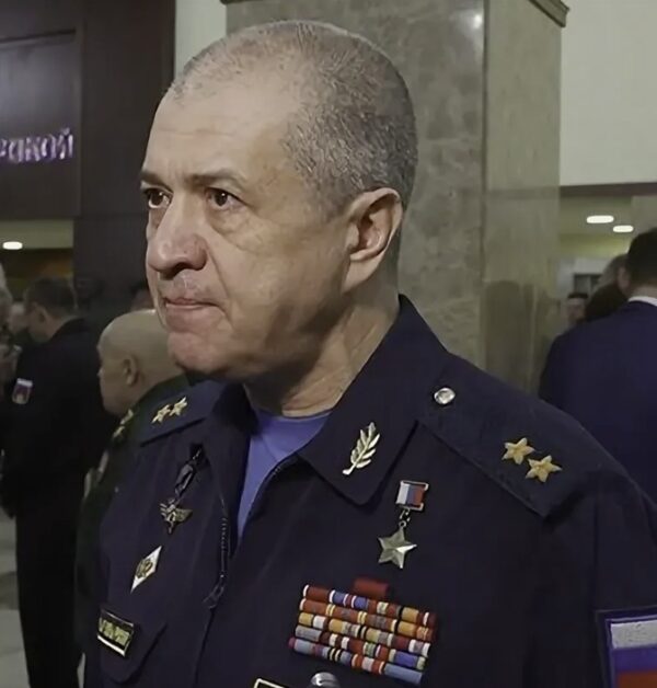 «Скромный генерал» с империей на сотни миллионов: Как за безупречным фасадом командующего ВВС Кобылаша скрываются теневые активы, номиналы и роскошный быт